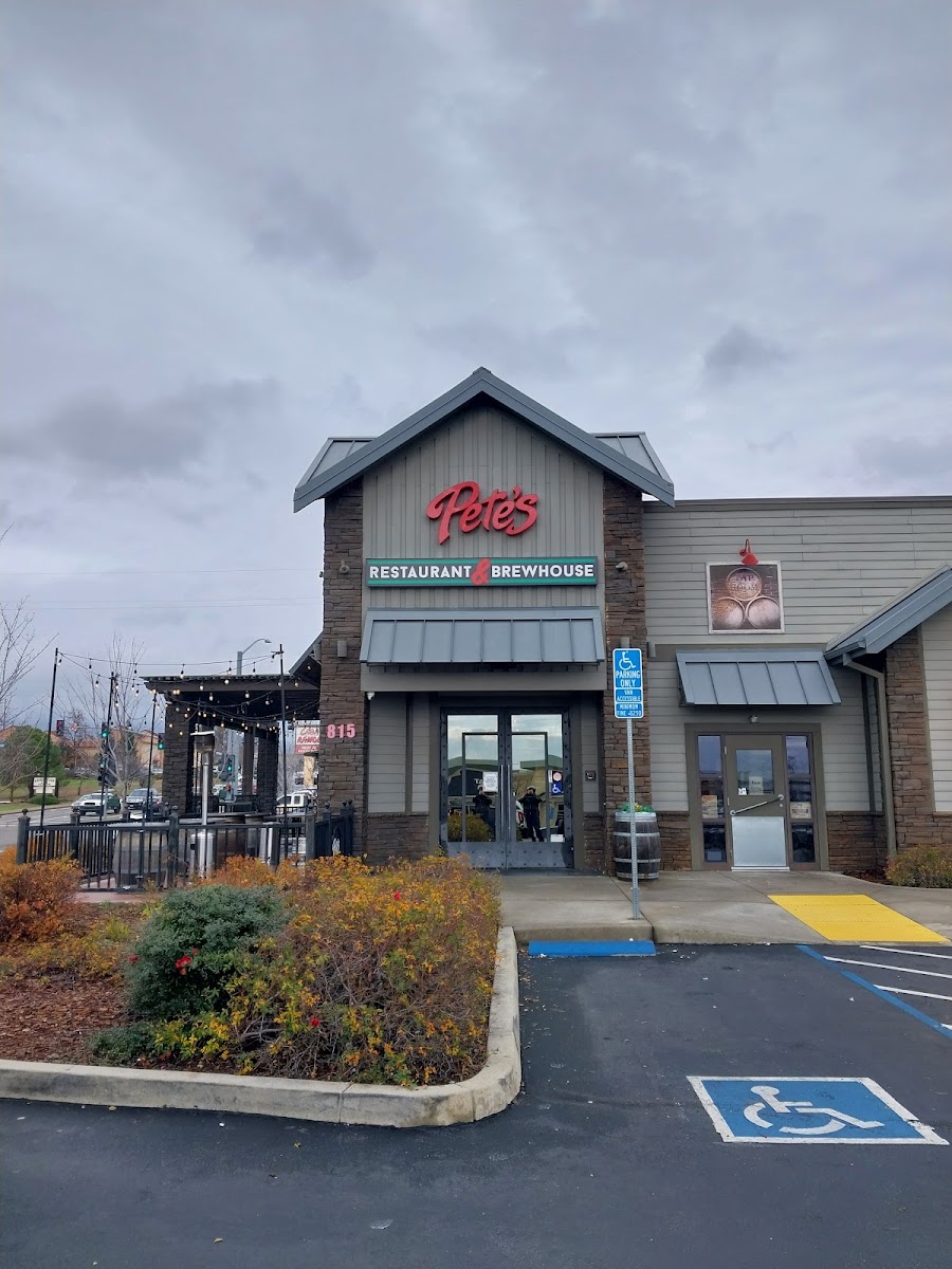 Pete's Restaurant and Brewhouse
