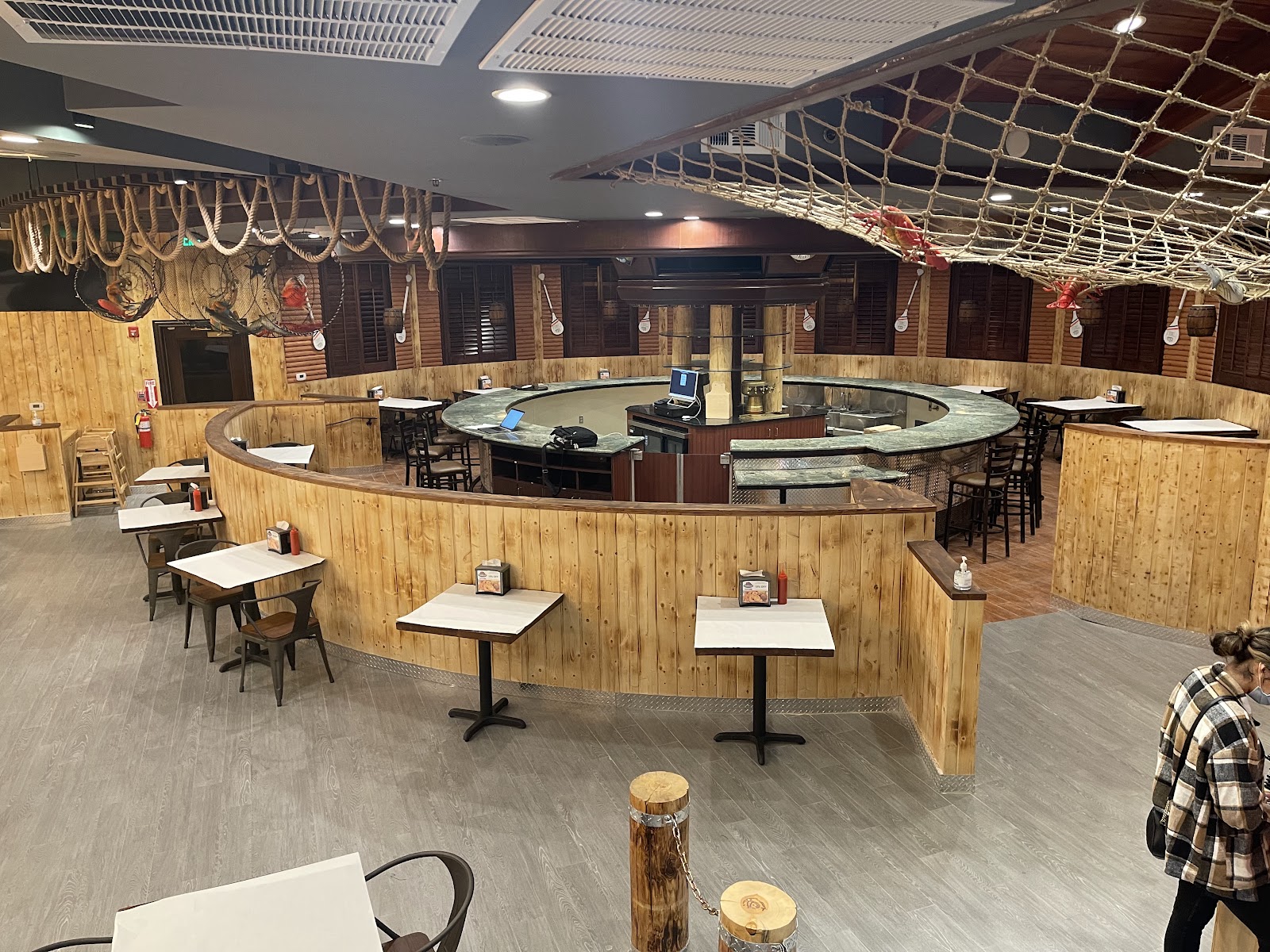 Pier 88 Boiling Seafood & Bar Montclair