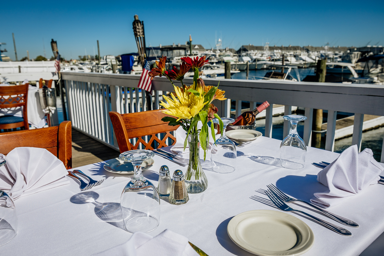 Pier 95 Restaurant & Marina