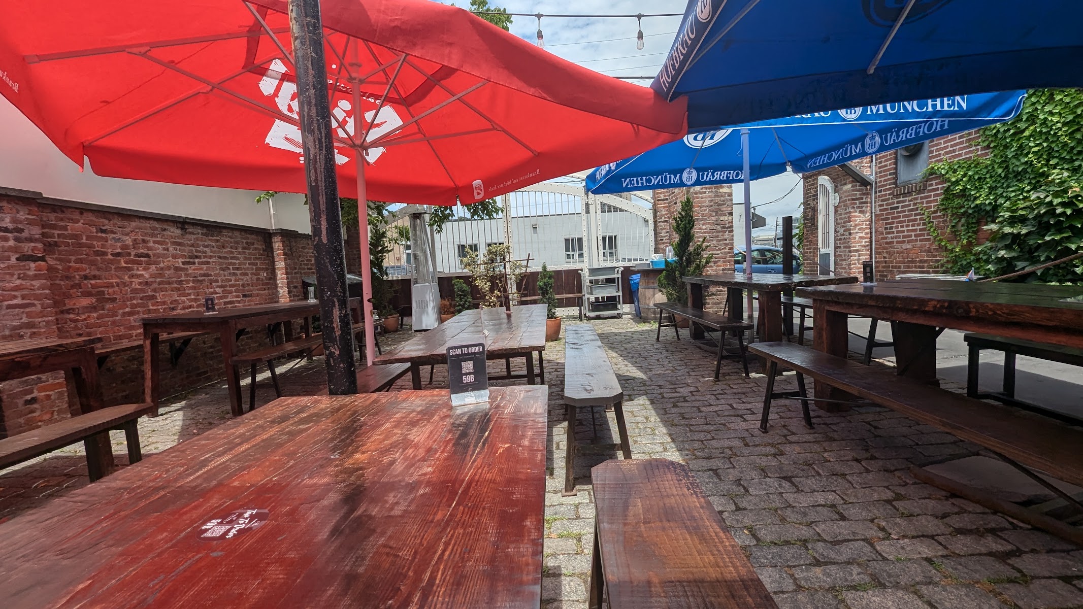 Pilsener Haus & Biergarten