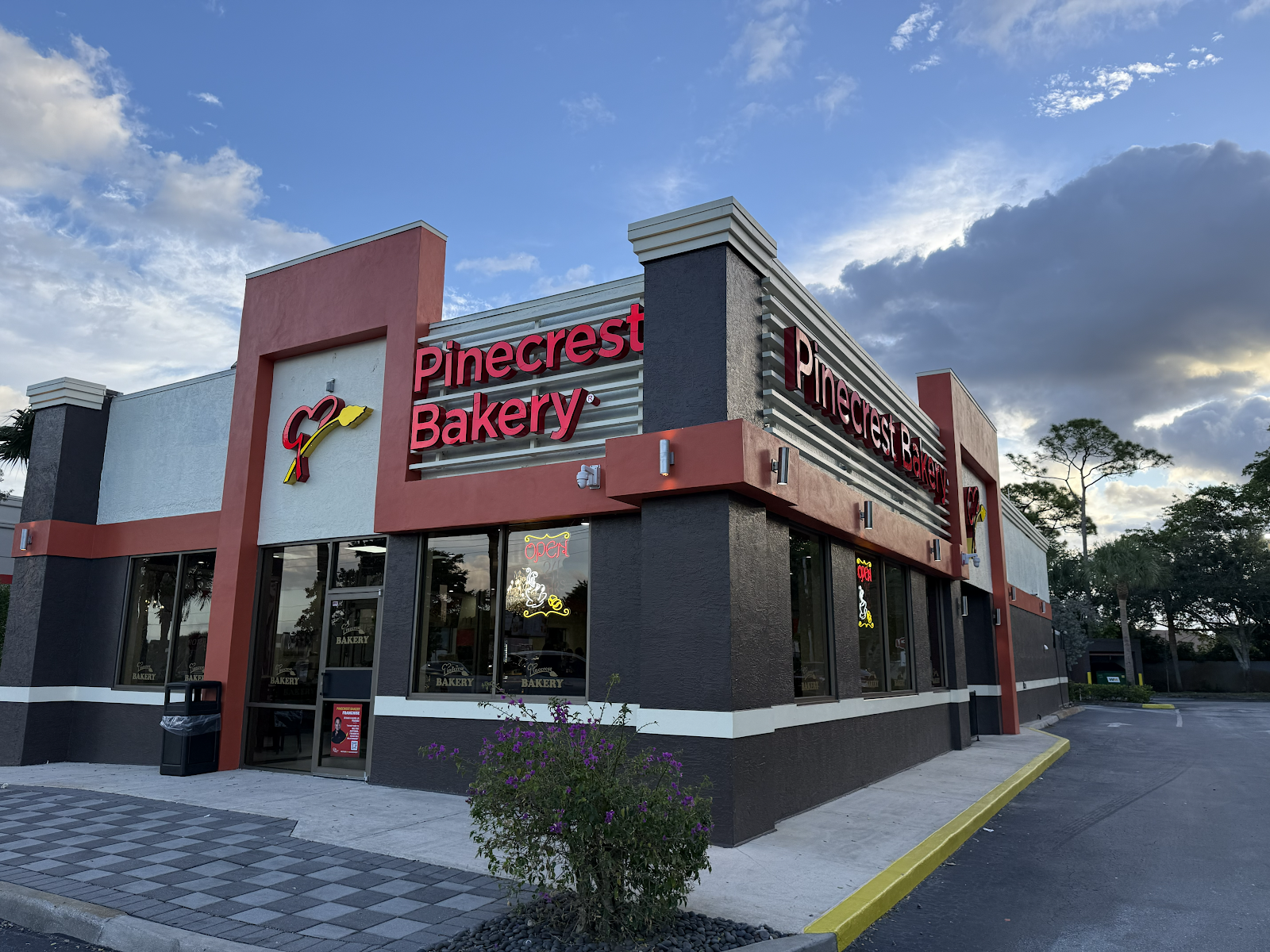 Pinecrest Bakery - Greenacres