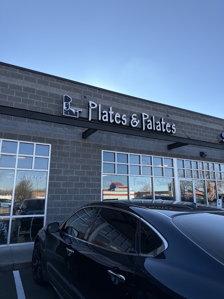 Plates & Palates