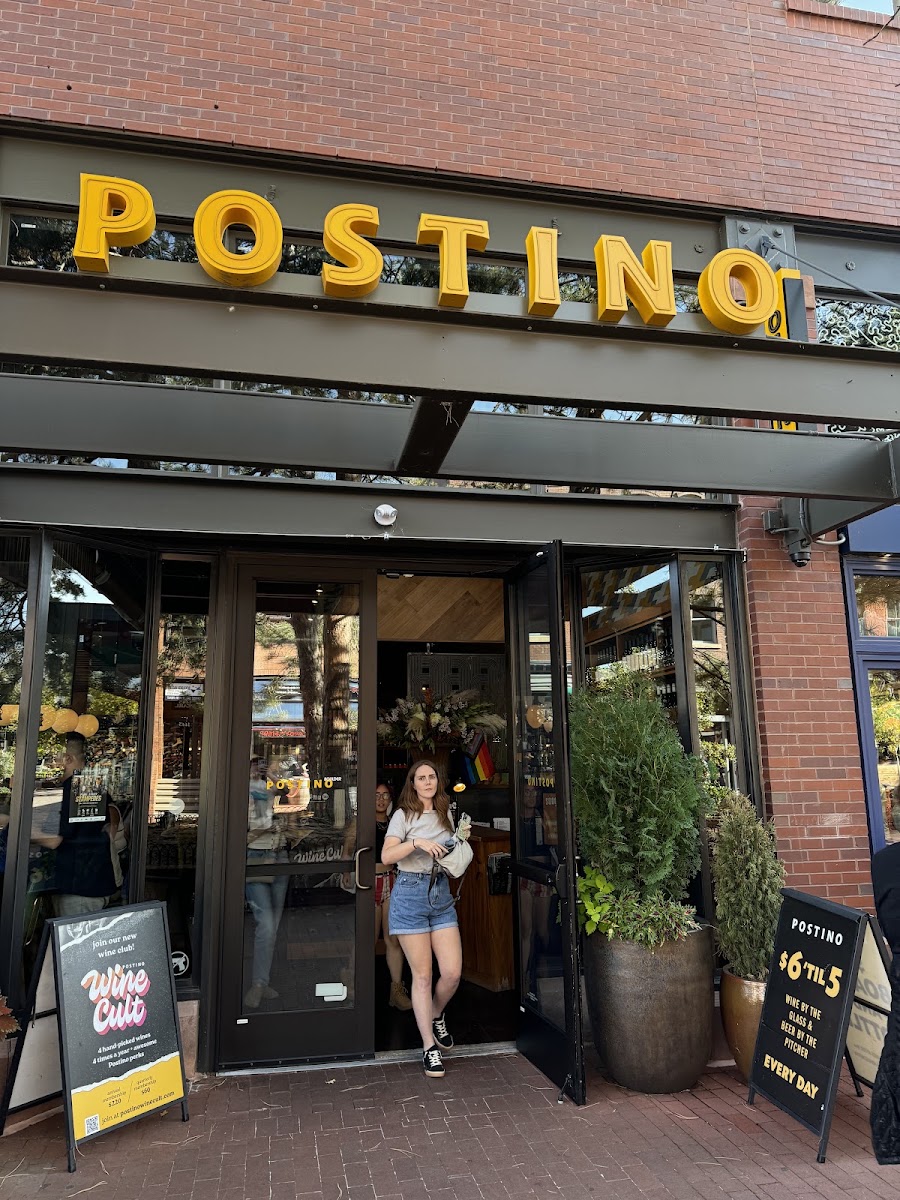 Postino Boulder