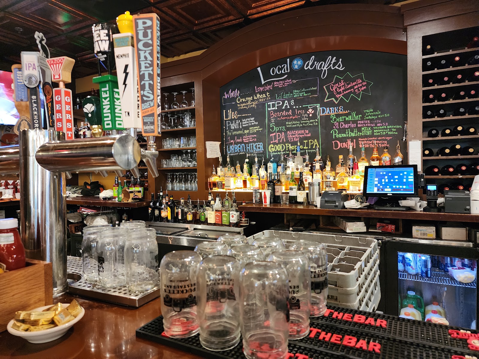 Puckett's Restaurant