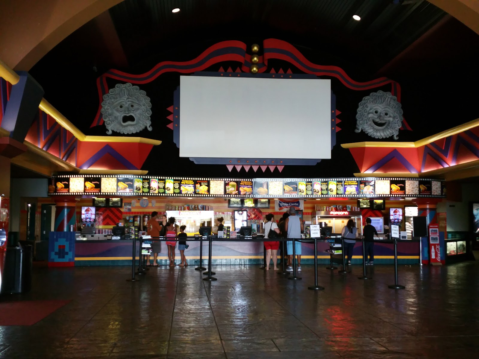 Reading Cinemas at Cal Oaks Plaza with TITAN LUXE