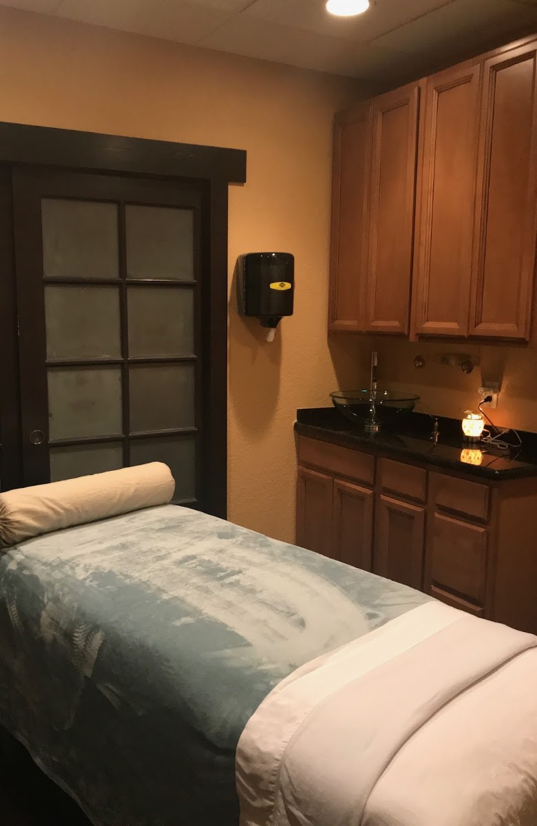 Refined Beauty Day Spa