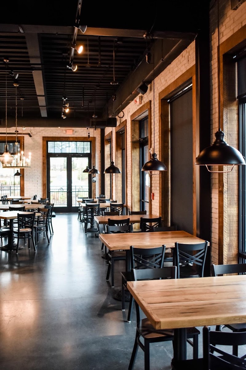 Rena's Italian Fishery & Grill