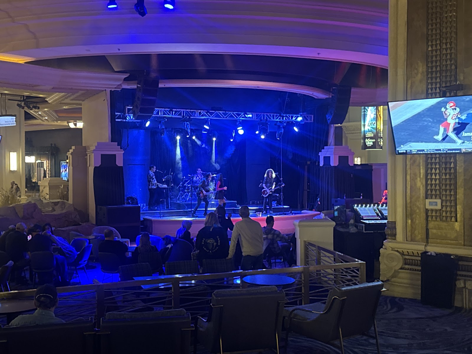 Rhythm & Riffs Lounge