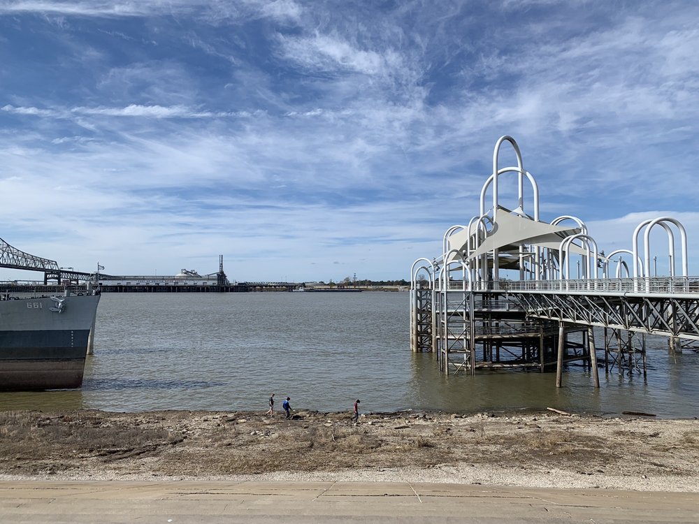 Riverfront Plaza & City Dock