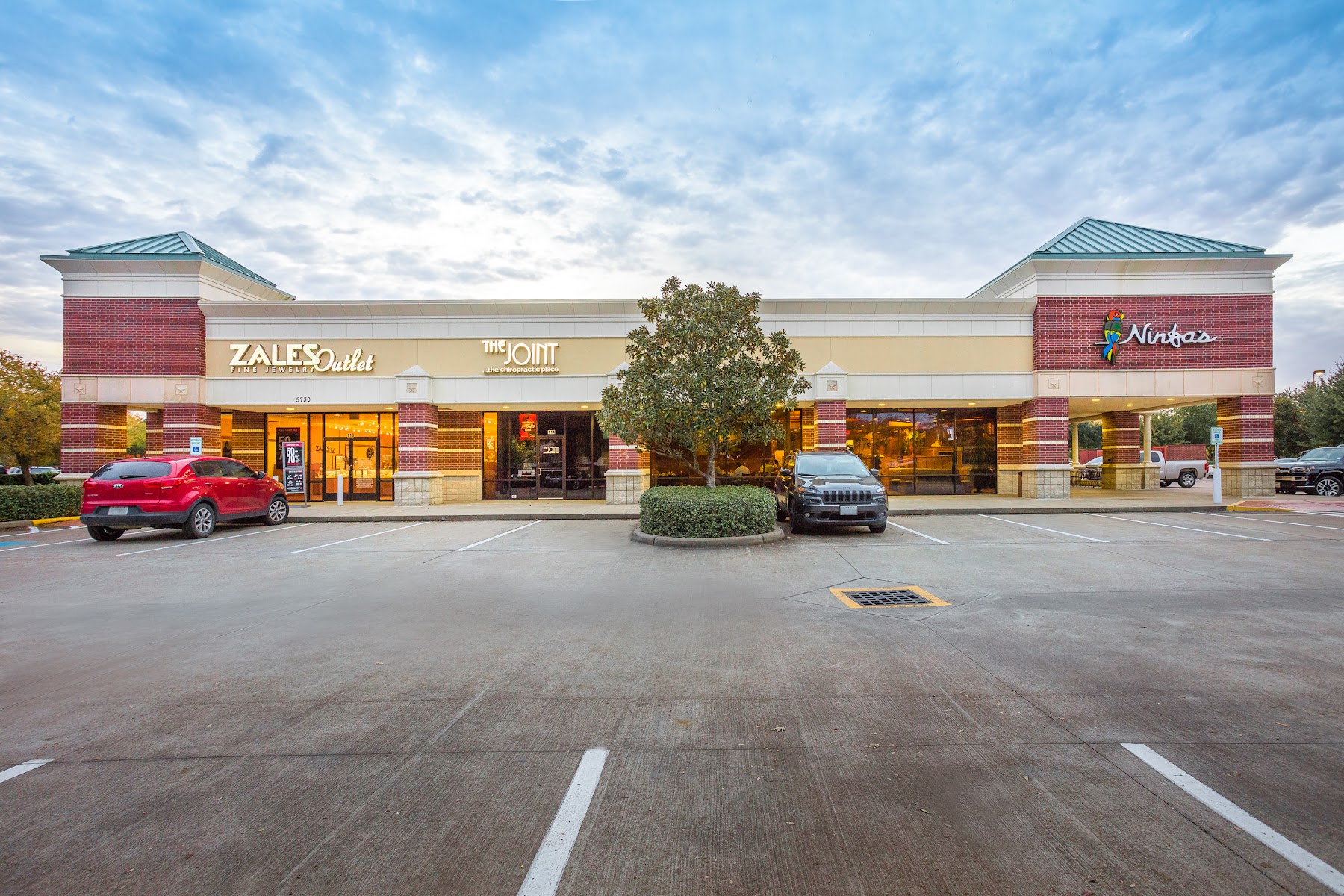 Riverstone Shopping Center