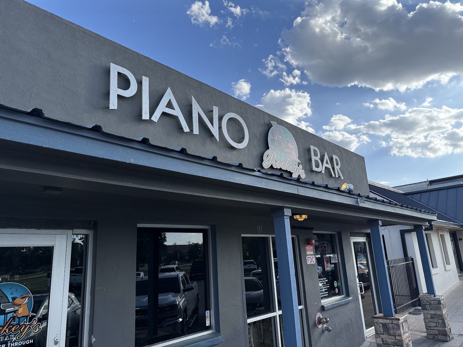 Rockey's Piano Bar