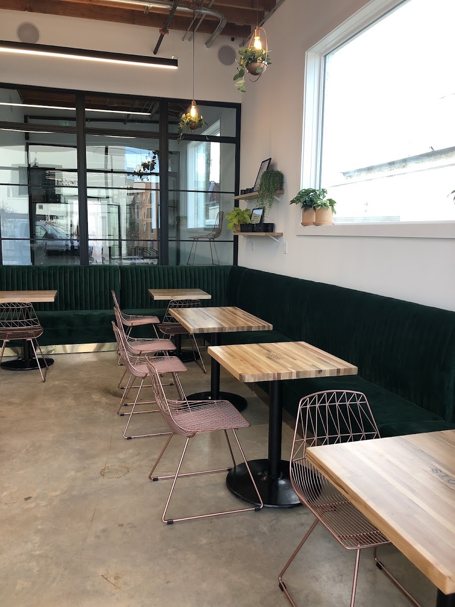 Roots Coffeehouse