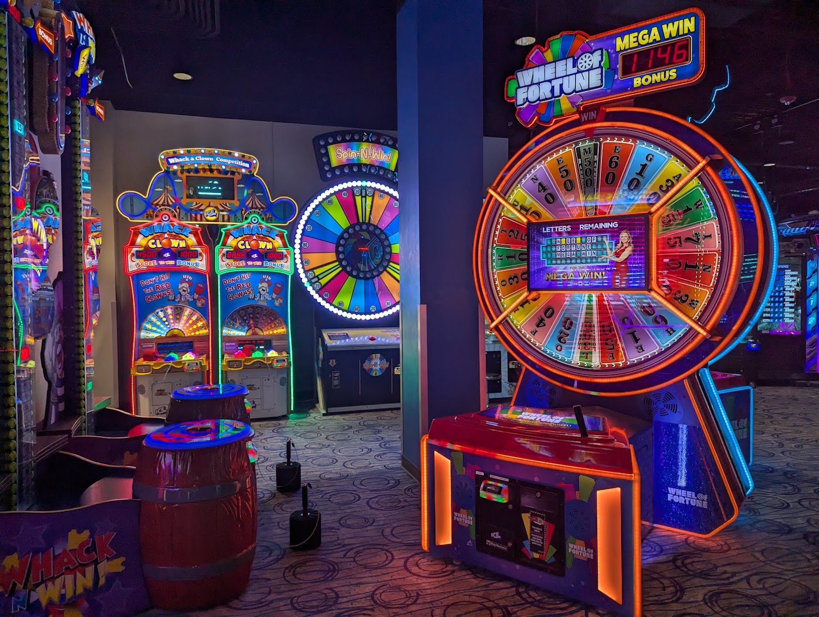 Round1 Bowling & Arcade - Erie