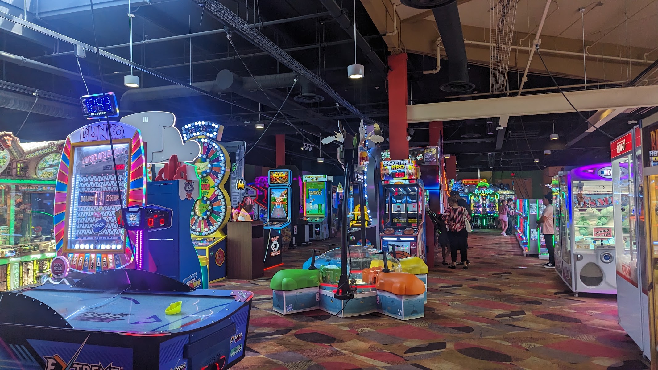 Round1 Bowling & Arcade - Lakewood