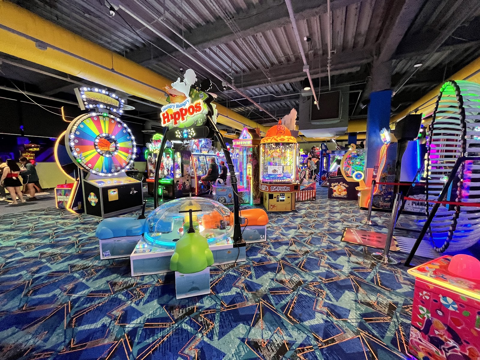 Round1 Bowling & Arcade - Santa Ana