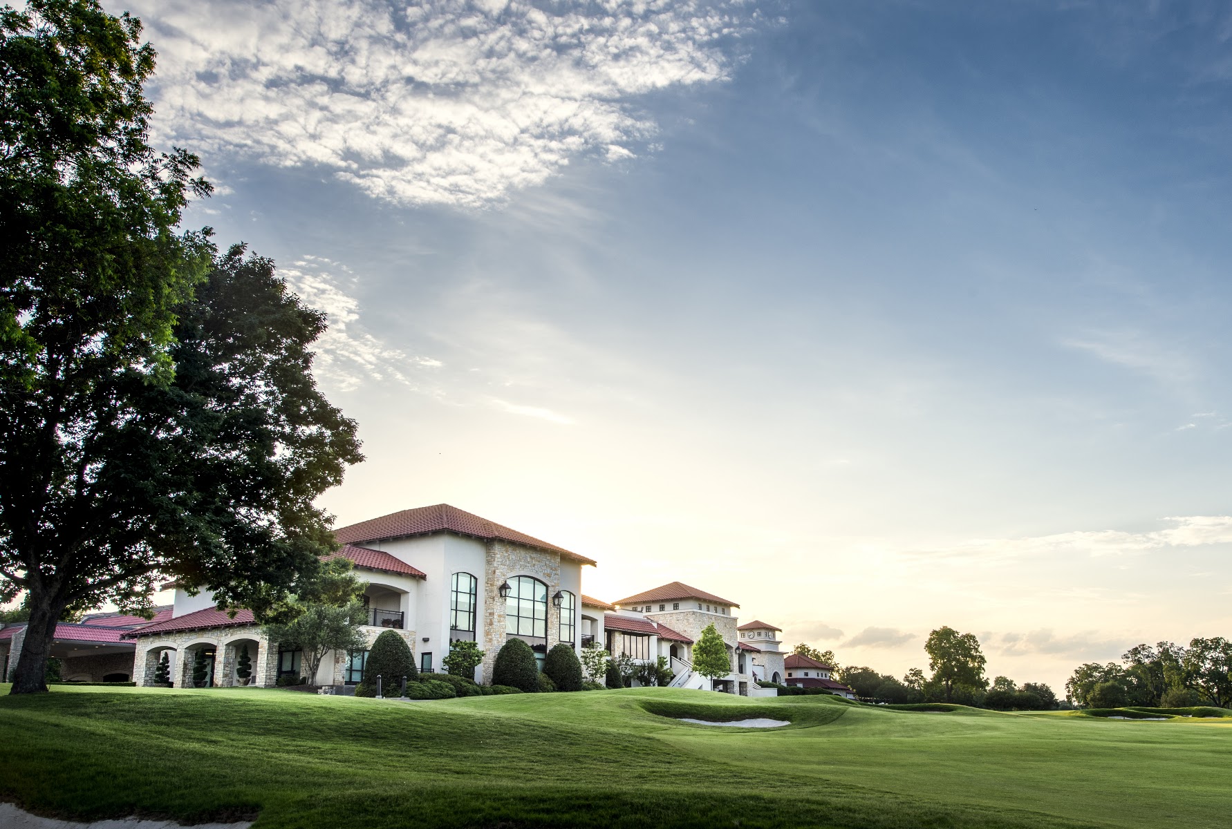 Royal Oaks Country Club