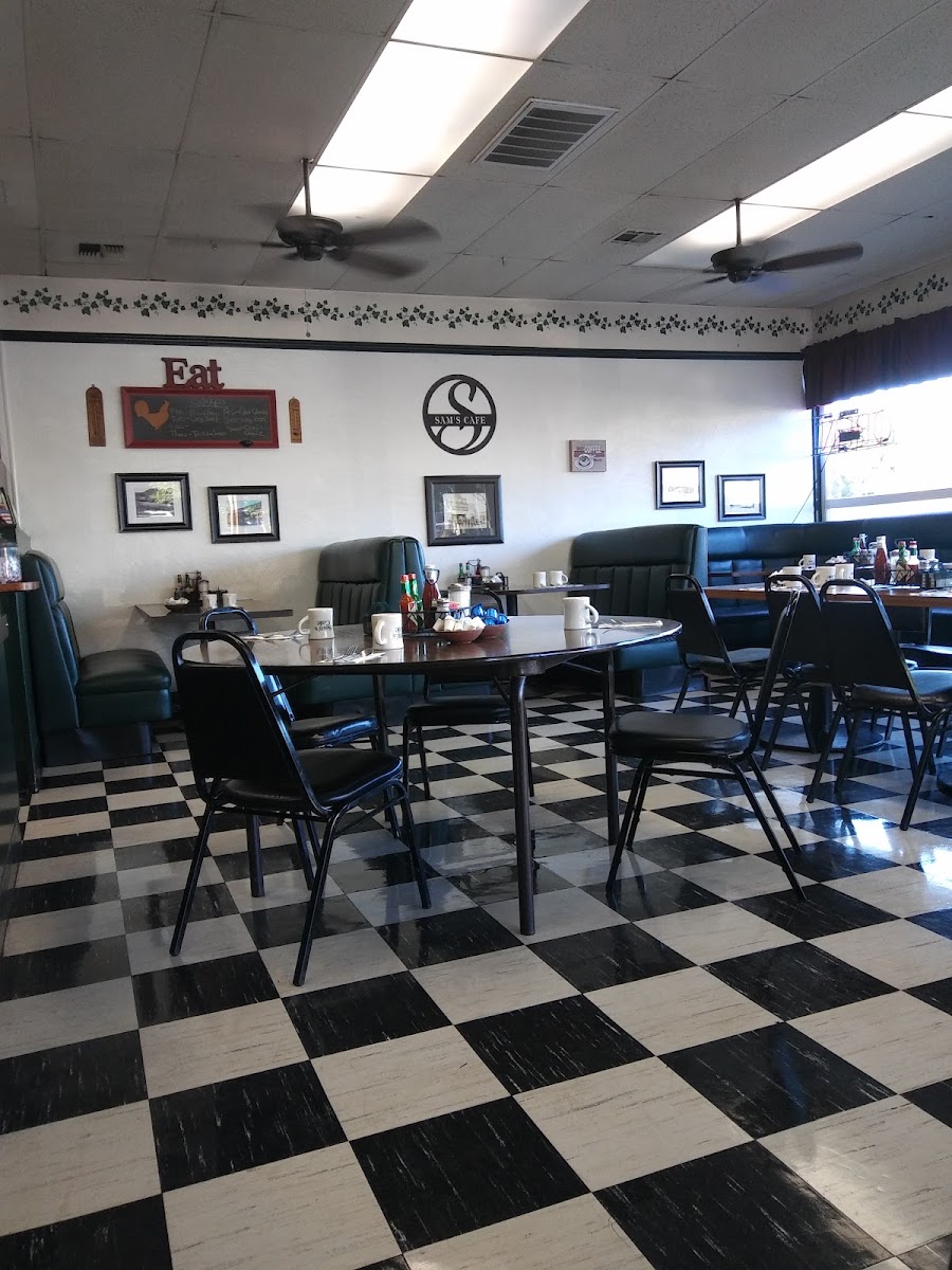 Sam's Cafe