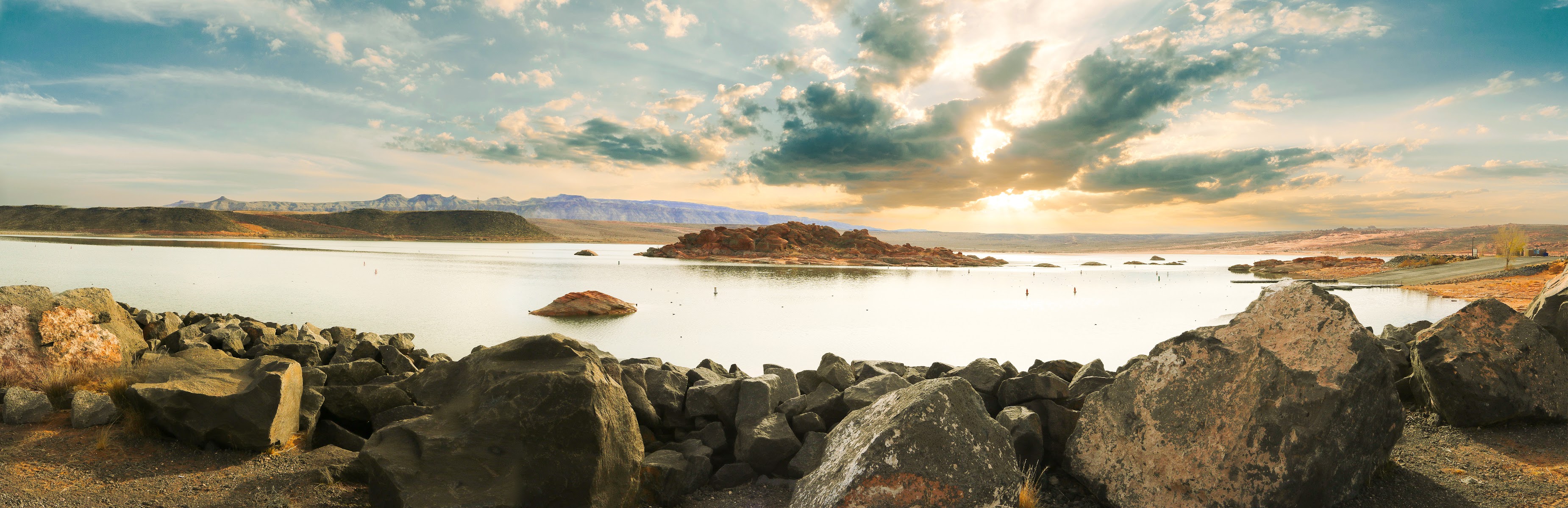 Sand Hollow State Park