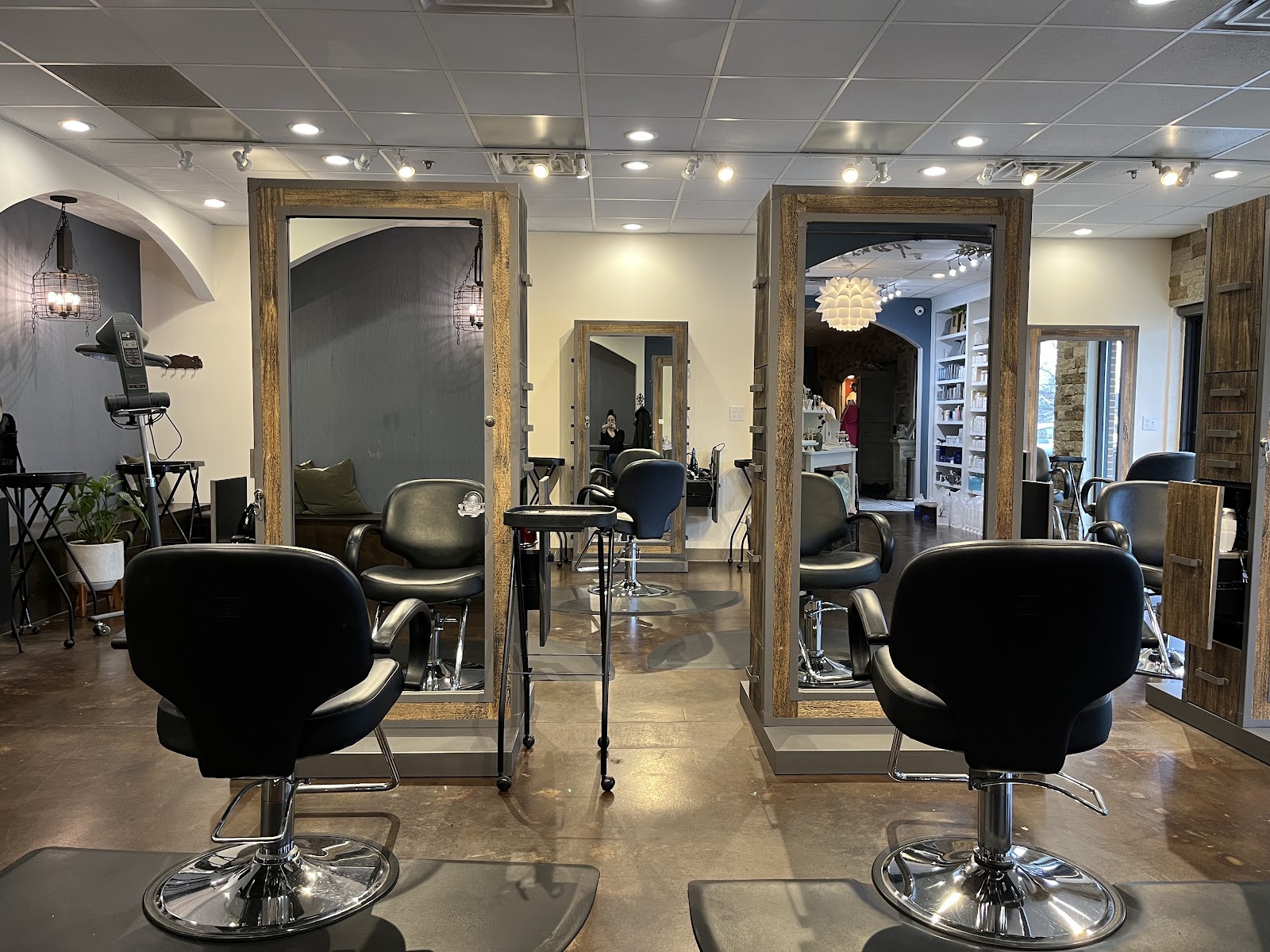 Serenity In the City Salon & Spa