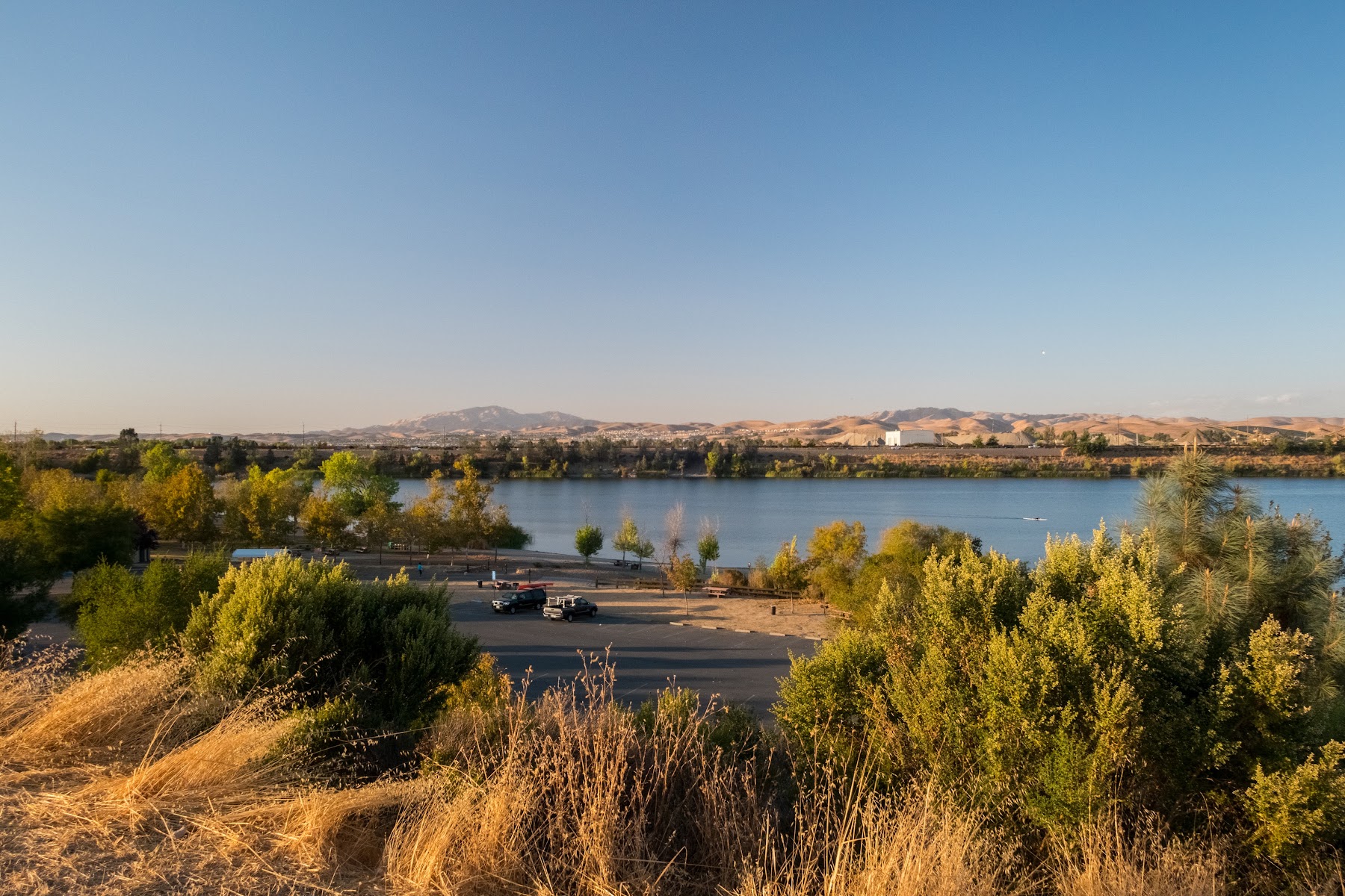 Shadow Cliffs Regional Recreation Area