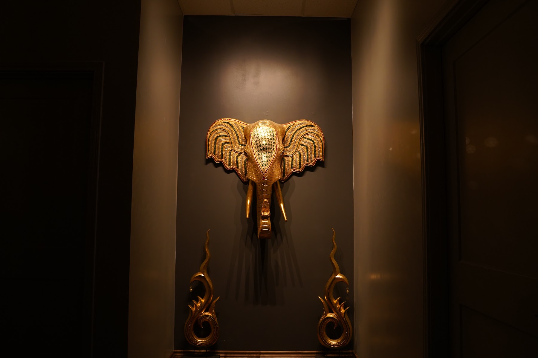 Siam Ivory Thai Spa & Massage