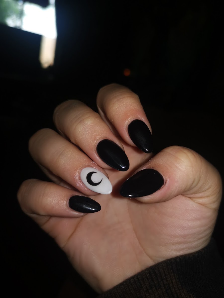 Signature Nail Spa