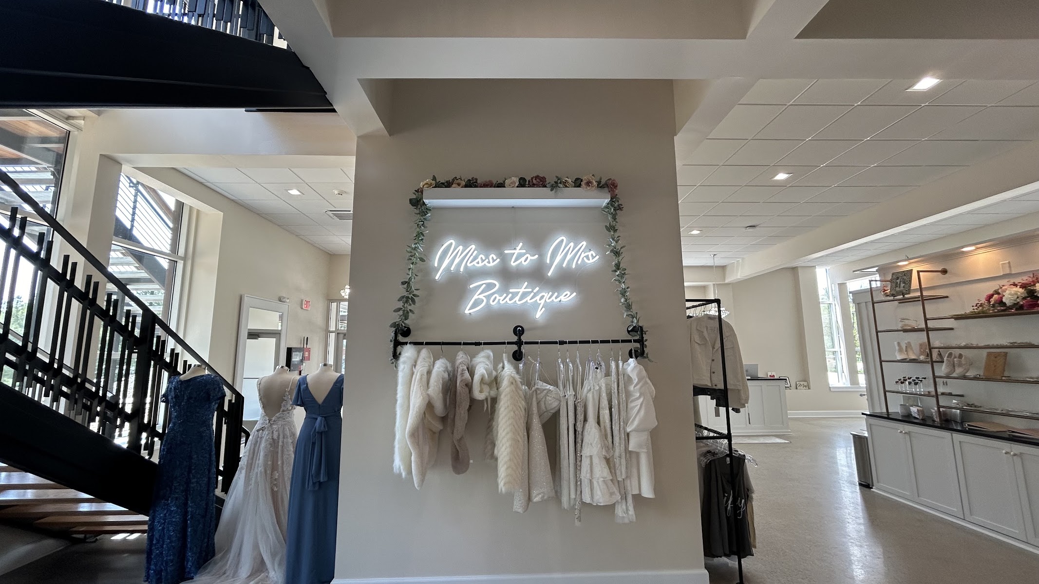 Simply Yours Bridal