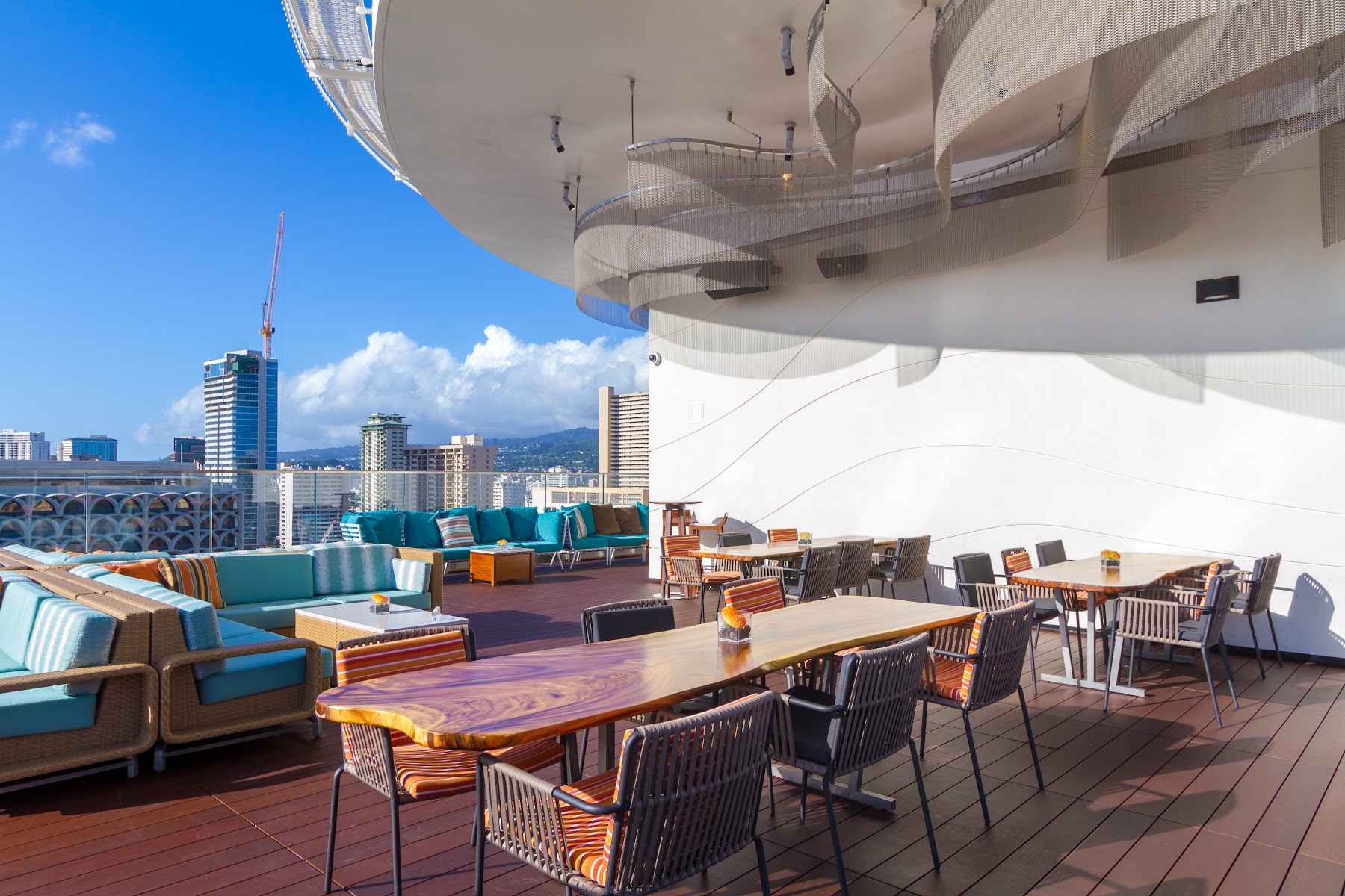 SKY Waikiki Raw & Bar