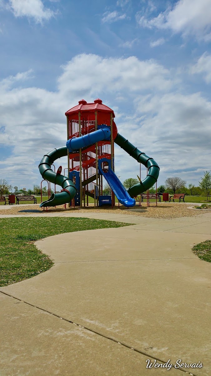 South Lakes Park
