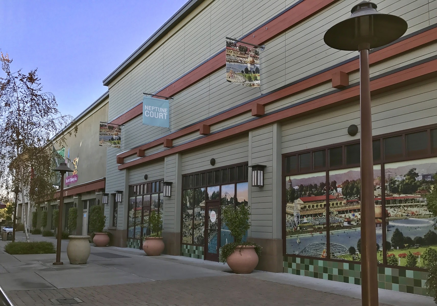 South Shore Center