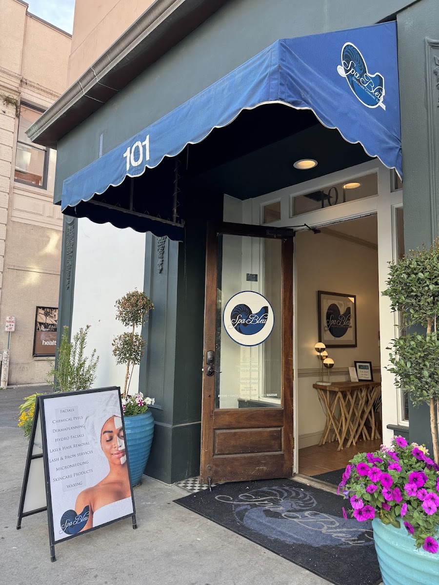Spa Bleu
