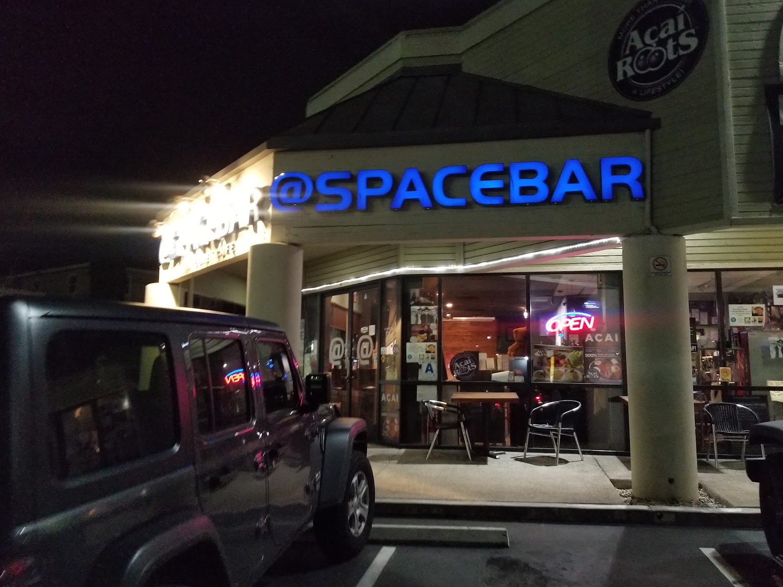 SPACEBAR Cafe & Wine Bistro
