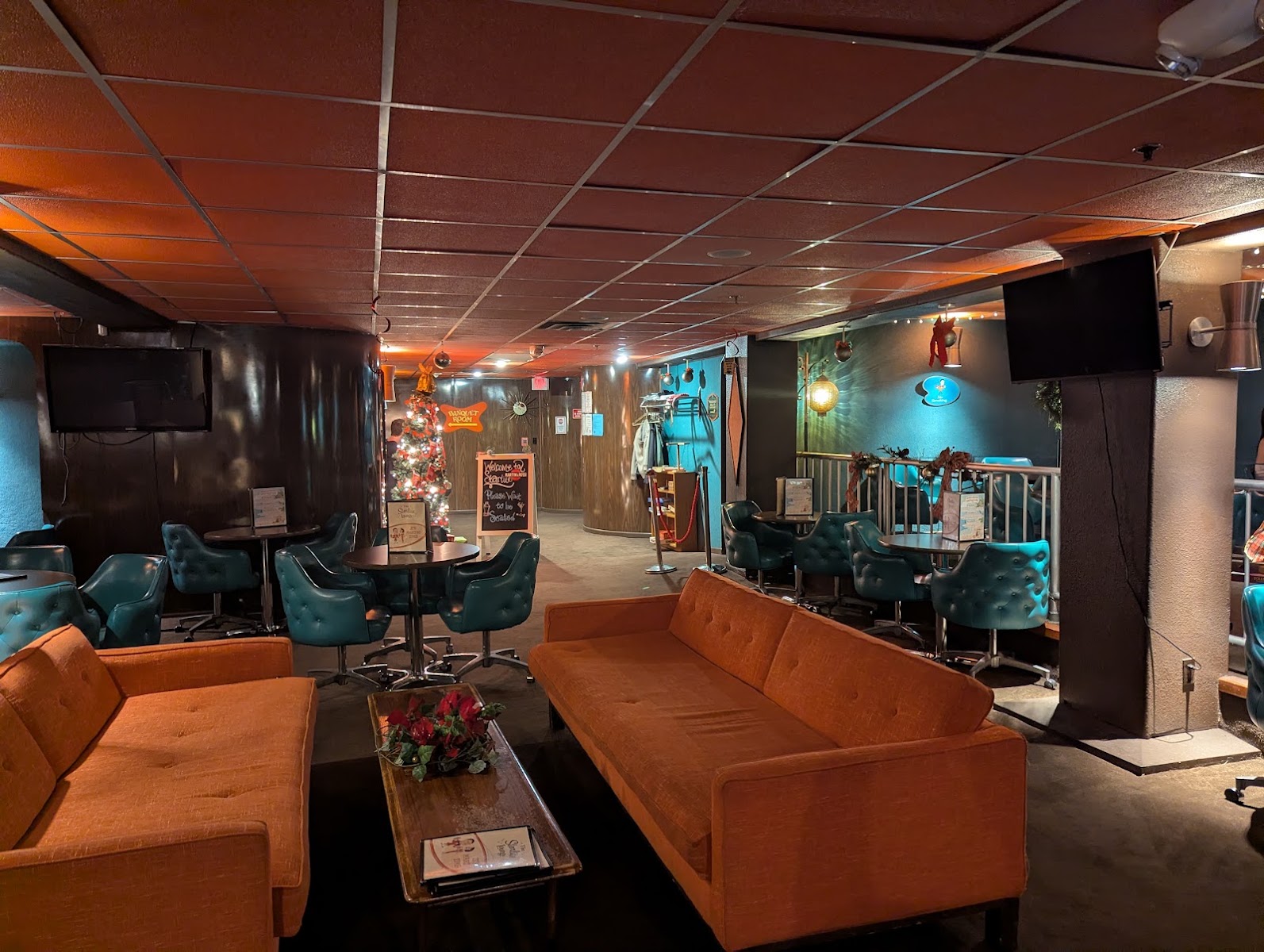 Starlite Lounge & Banquet Room