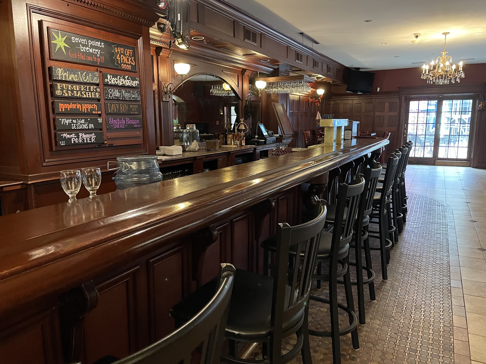 Stella Pasta Bar & Bistro | Seven Points Brewery