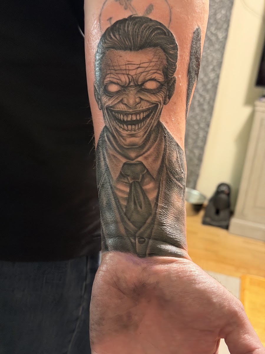 Street Art Tattoo Parlor