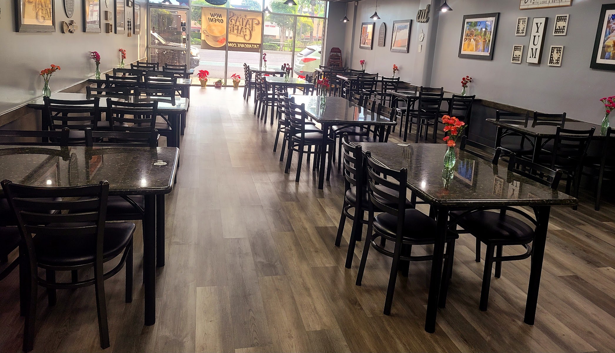 Tata's Cafe