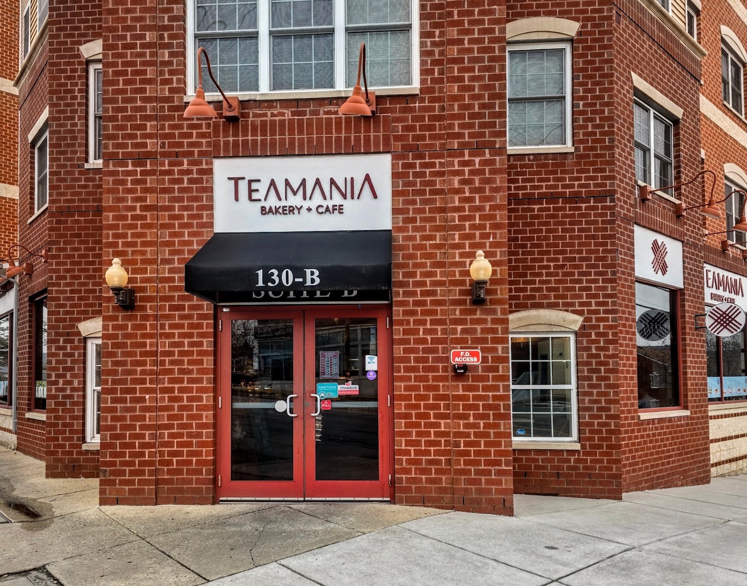 Teamania Bakery Cafe