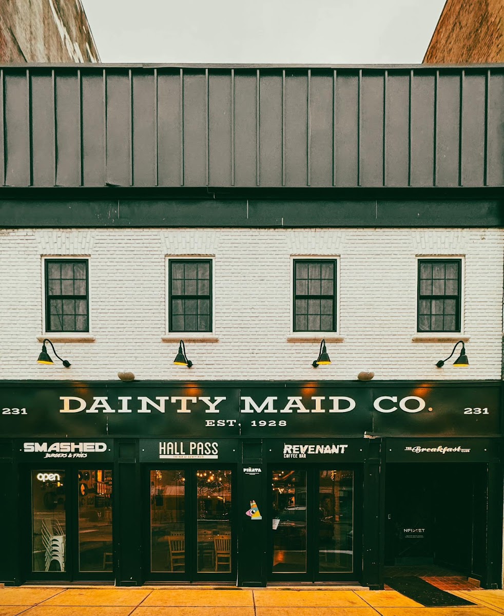 The Dainty Maid