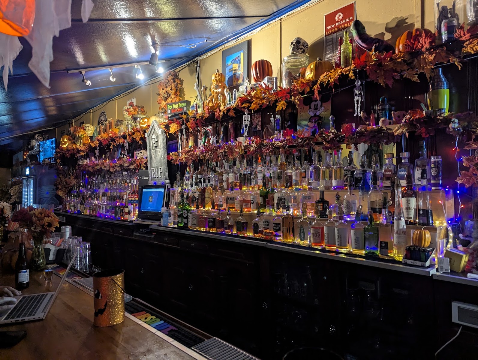 The Downtown Bar