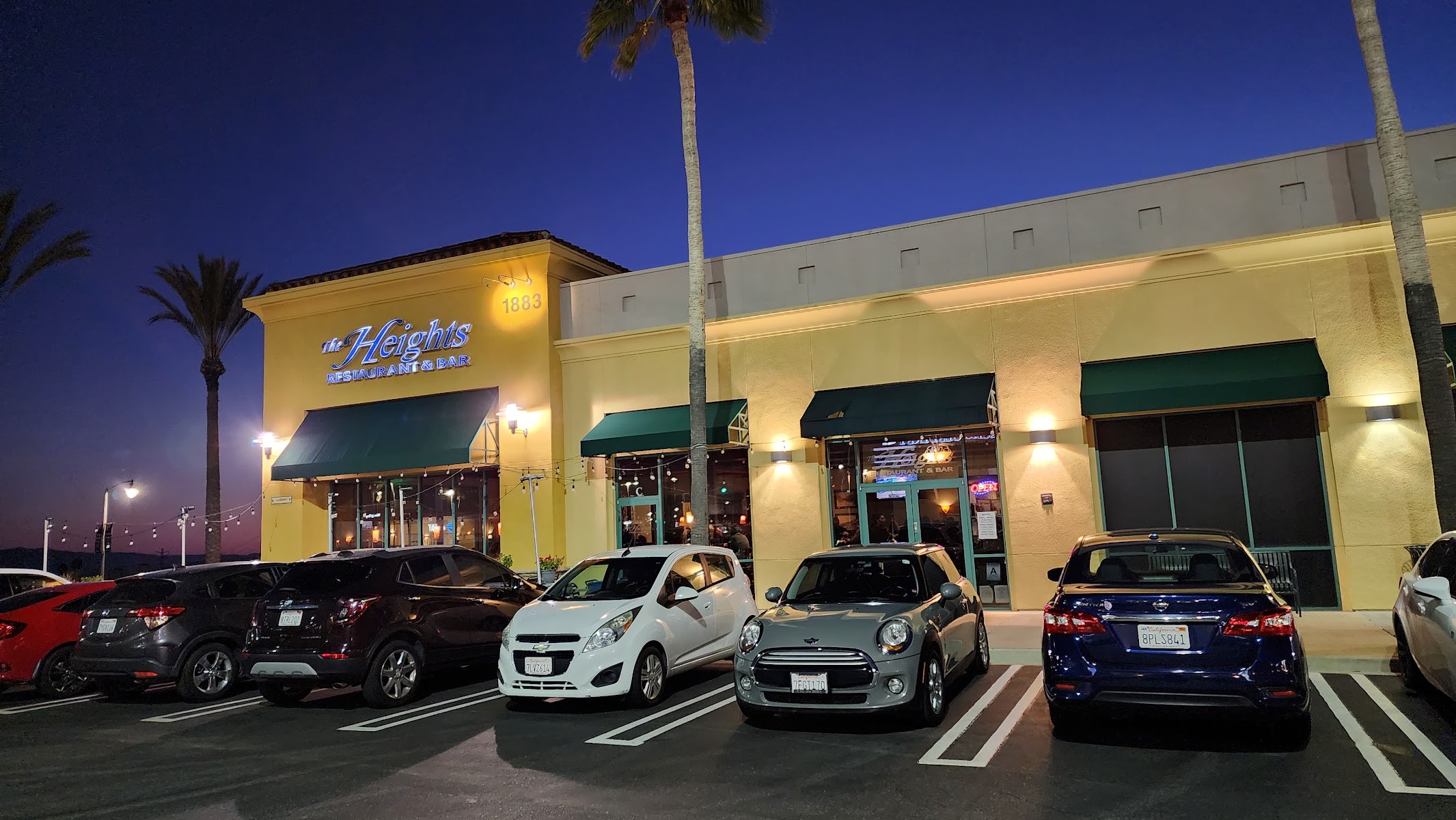 The Heights Restaurant & Bar