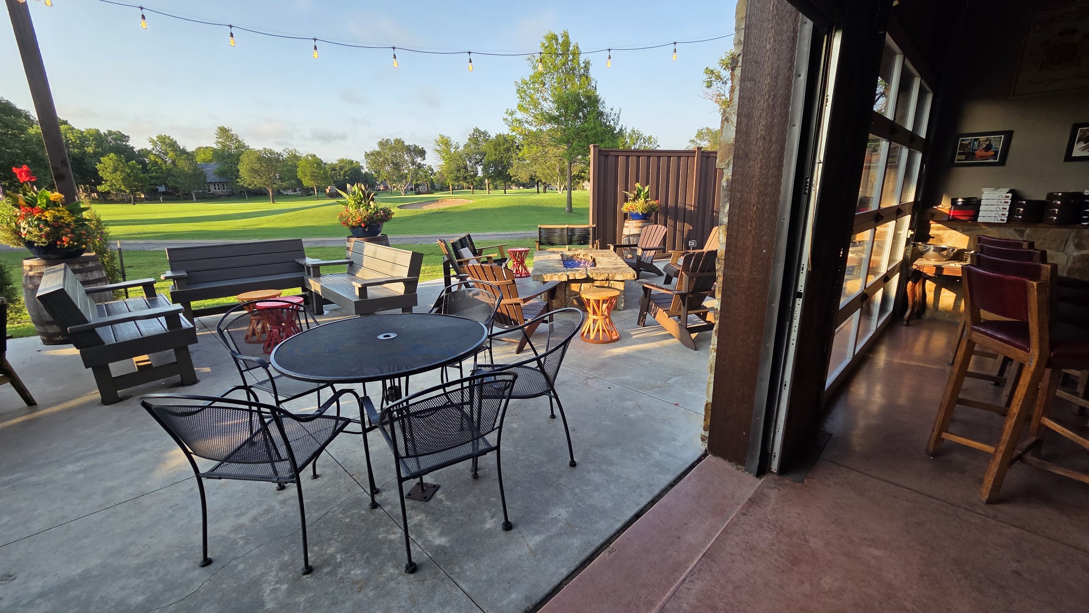 The Humidor Cocktail Lounge