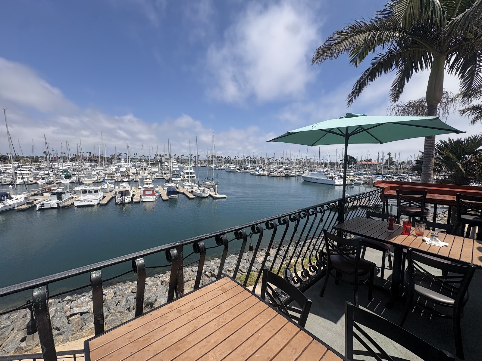 The Lookout Bar & Grill