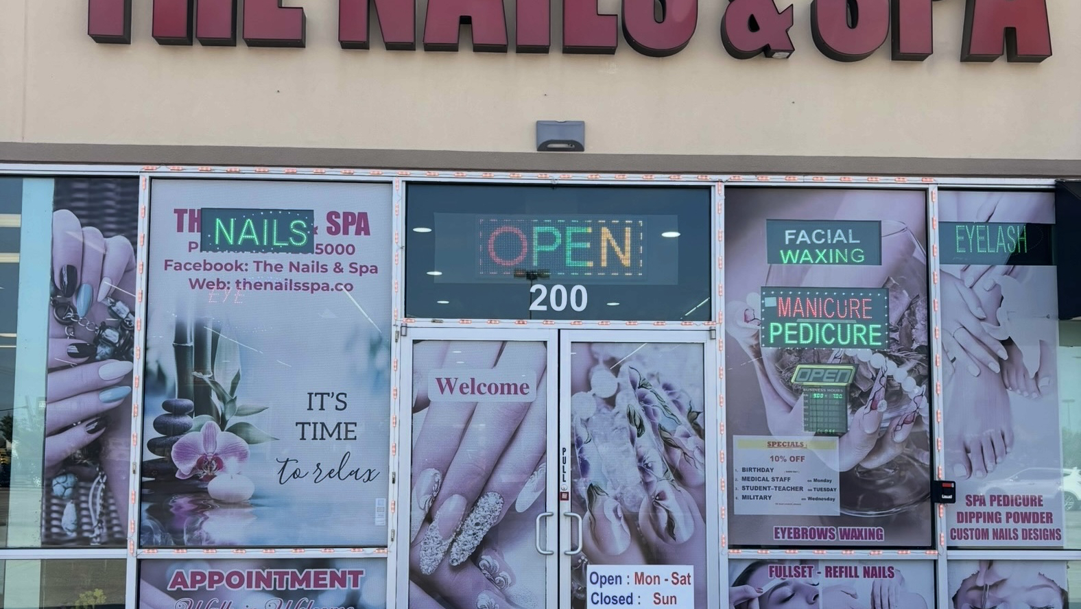 THE NAILS & SPA - Baytown