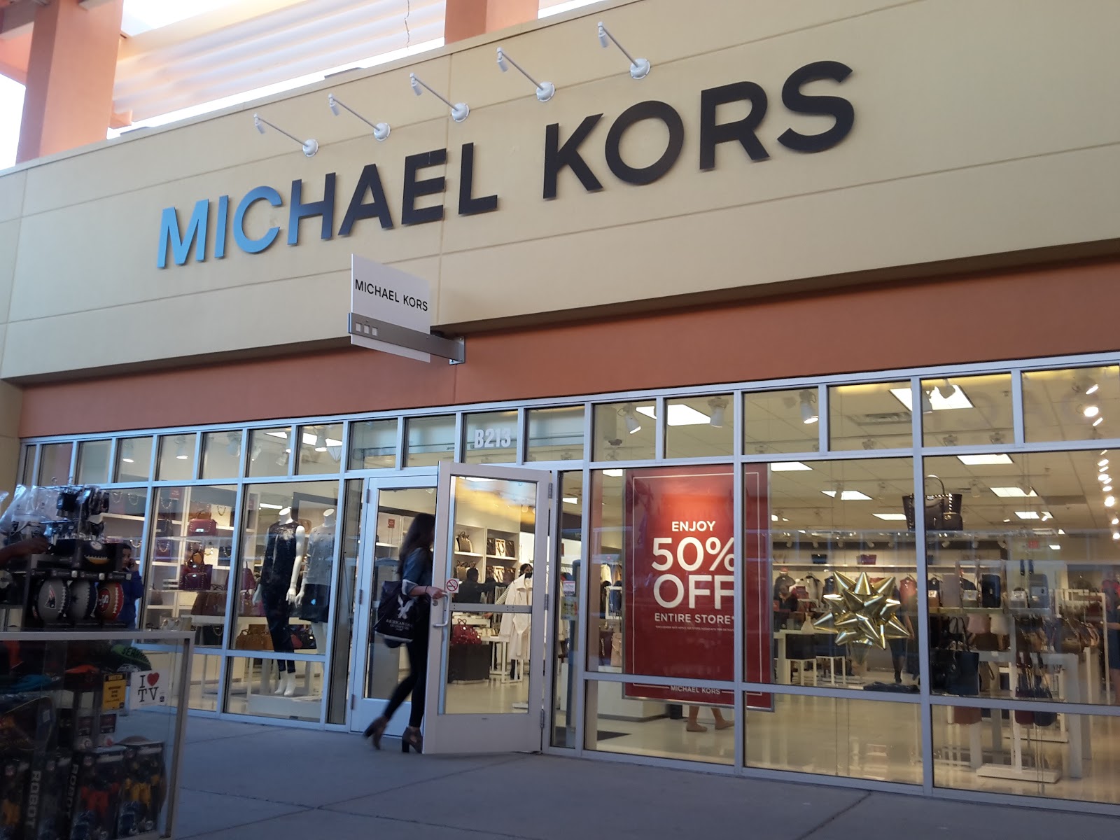 The Outlet Shoppes at El Paso