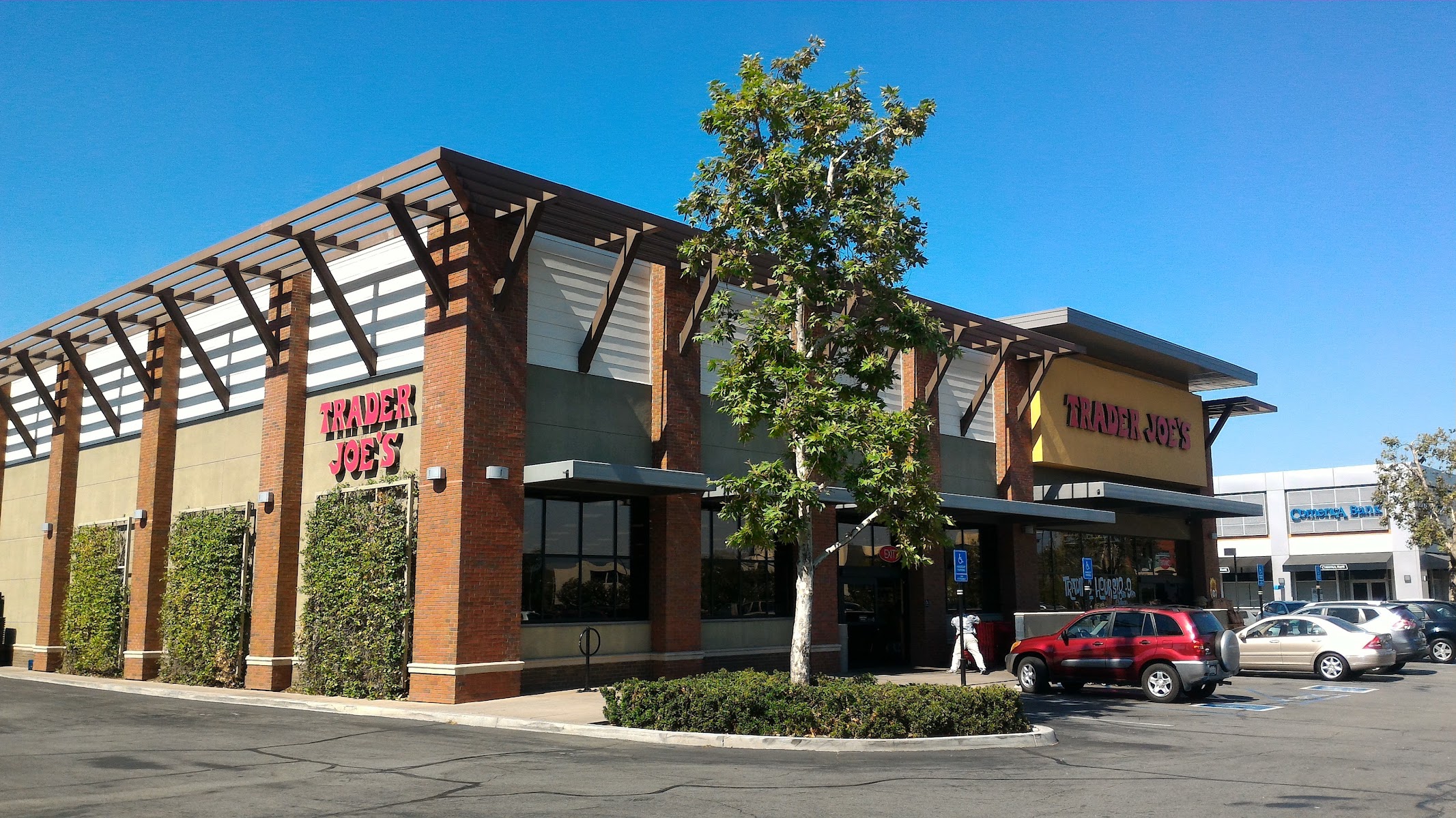 The Shoppes At Chino Hills