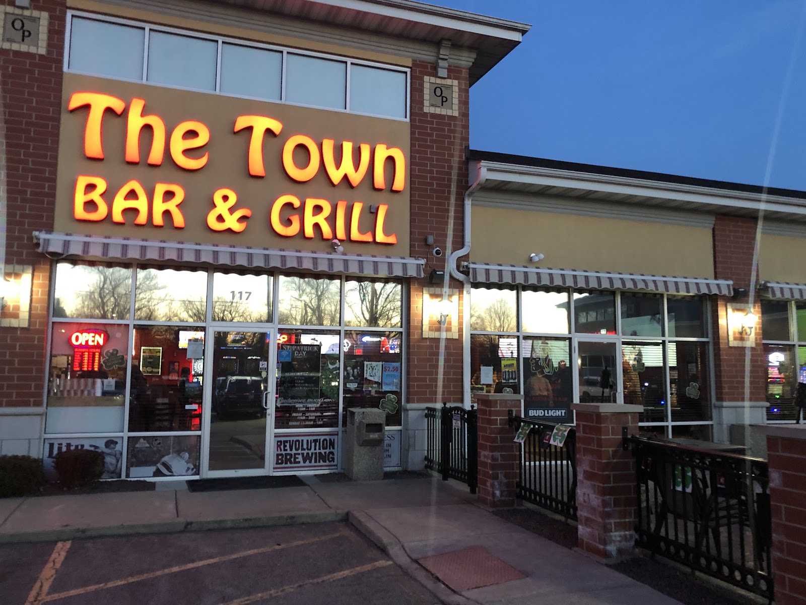 The Town Bar & Grill