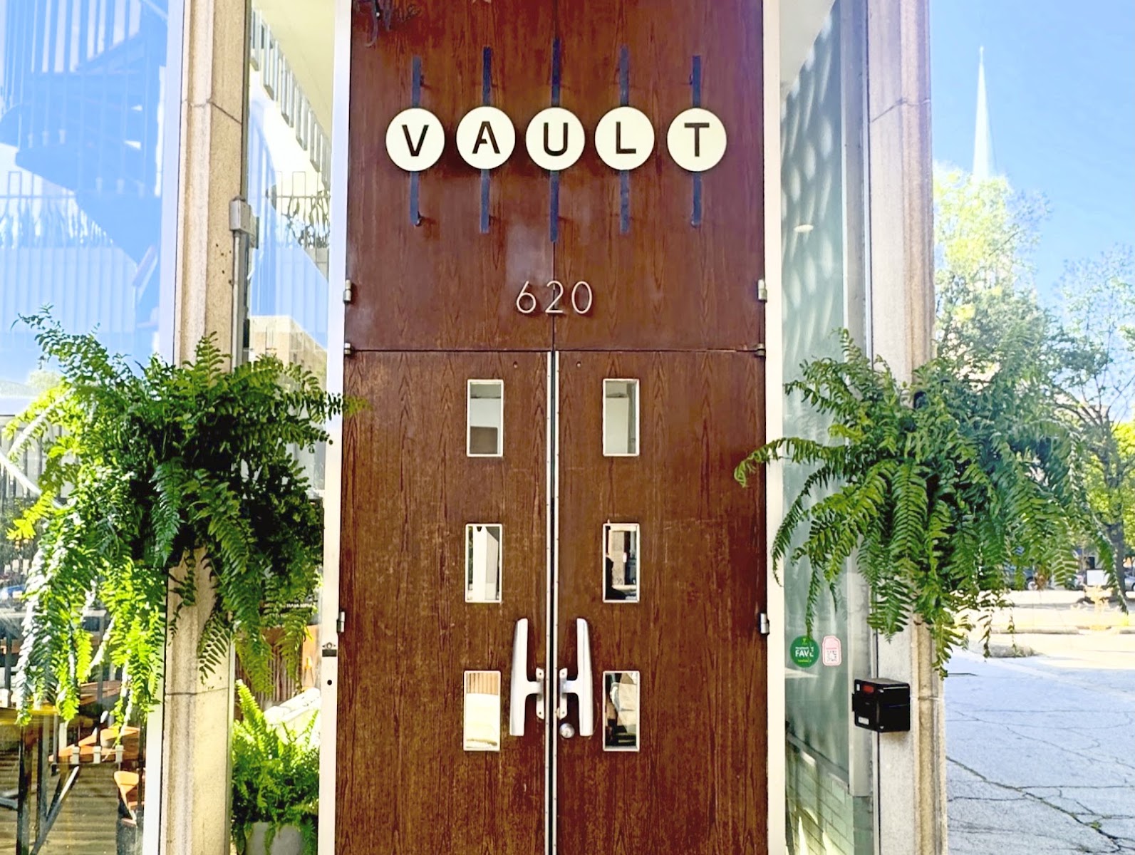 Date Night in Tulsa's Deco District