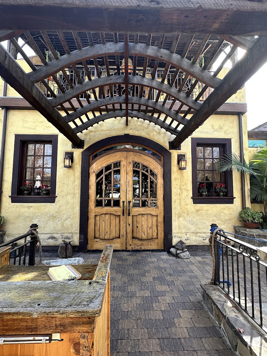 The Yellow Deli Vista, LLC