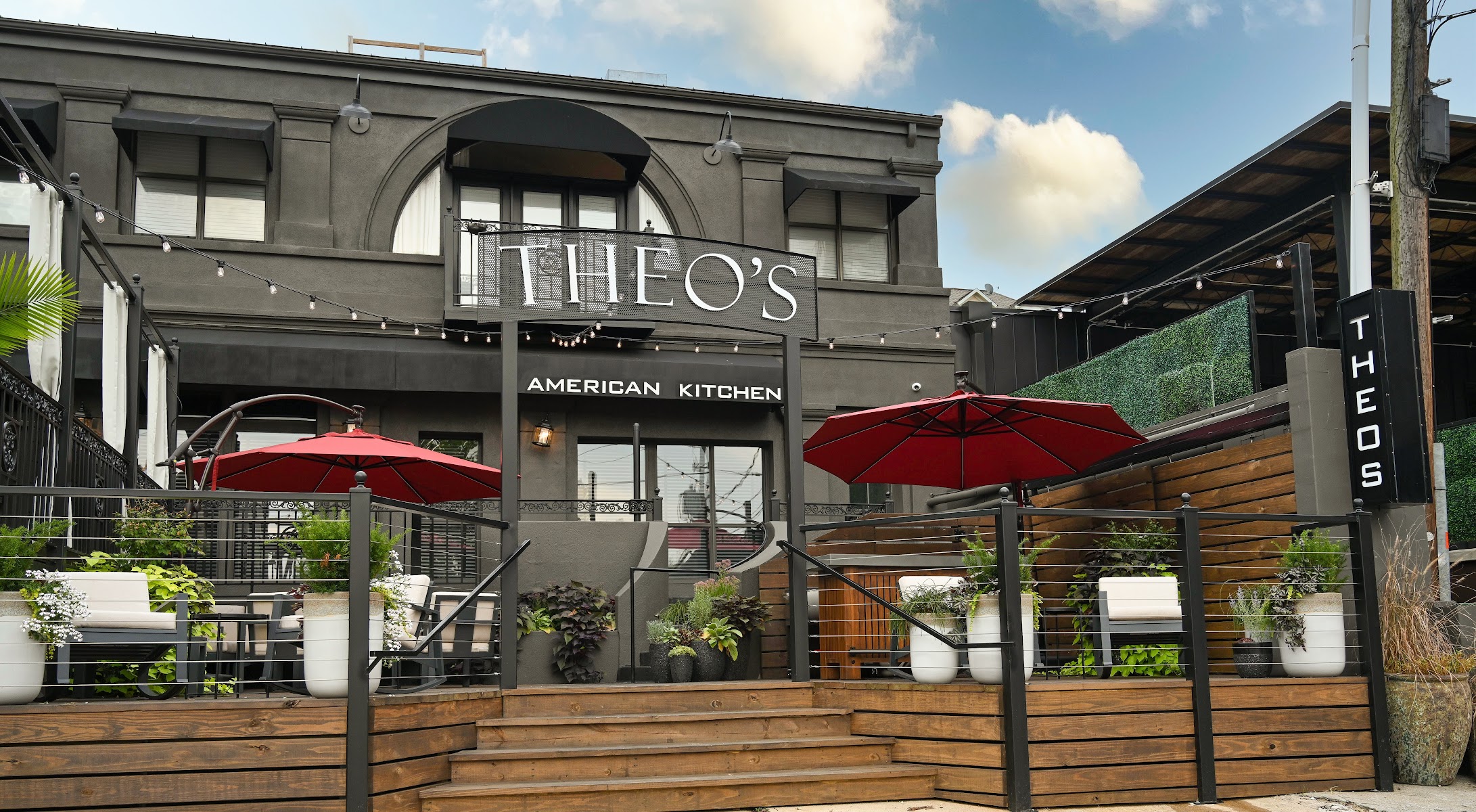 Theo's