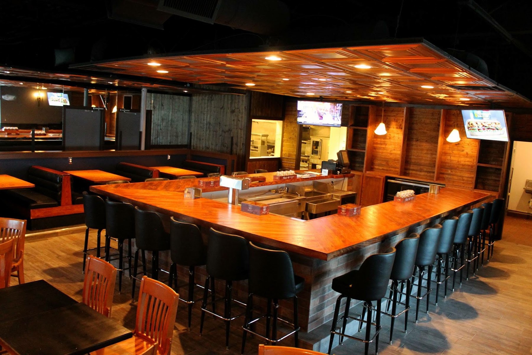 Thirty 5ive Tavern & Grill